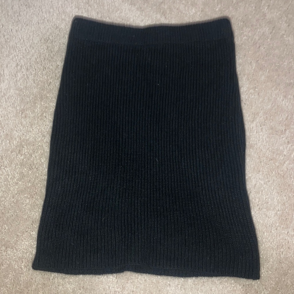 Knitted skirt